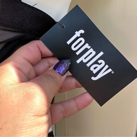 NWT Forplay kiss of gold buckle black bondage lingerie set Sz M - Picture 7 of 9